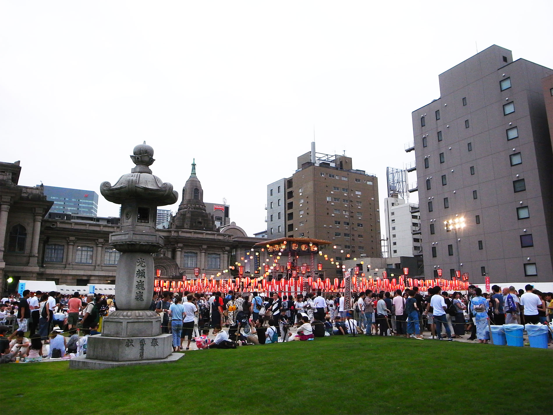 築地本願寺 納涼盆踊り 2017 と、渋谷盆踊りへ寄り道 | Tsukiji hongwanji temple BON festival dance 2017 and Shibuya BON festival dance