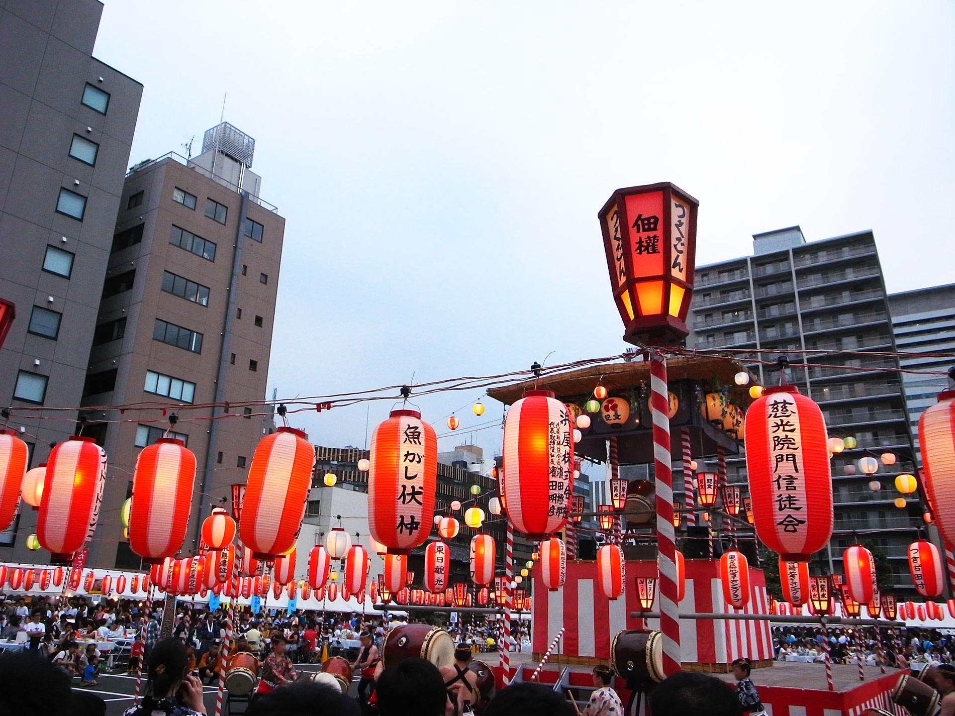 築地本願寺 納涼盆踊り 2017 と、渋谷盆踊りへ寄り道 | Tsukiji hongwanji temple BON festival dance 2017 and Shibuya BON festival dance