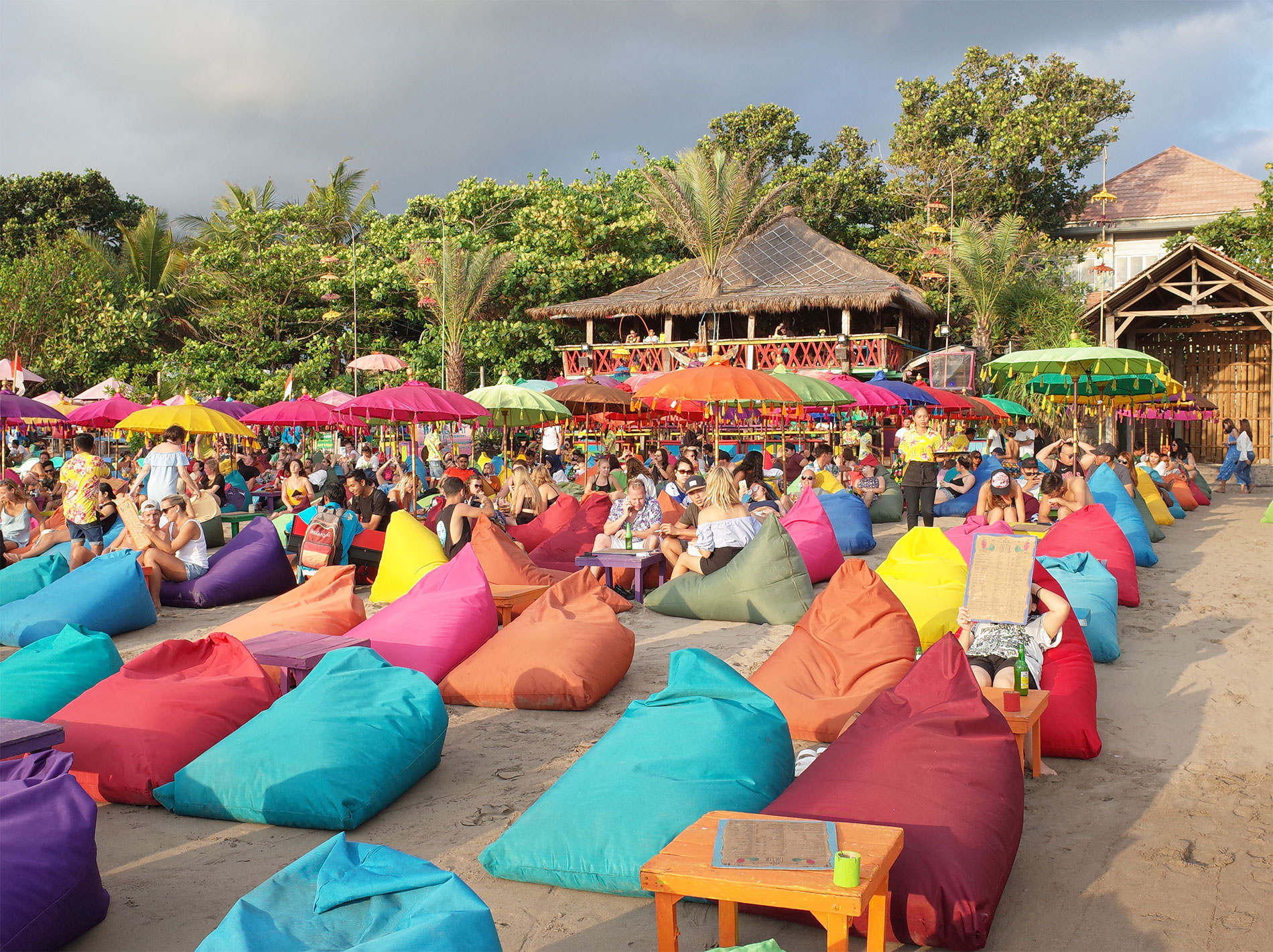 ラプランチャ ビーチバー＆レストラン | バリ旅行2018 / La Plancha Beach Bar & Restaurant, bali, seminyak, 2018