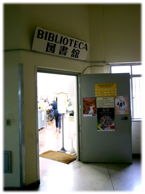 091017_Biblioteca.jpg-02.jpg