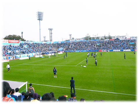 131106_football_game_yokohama.jpg